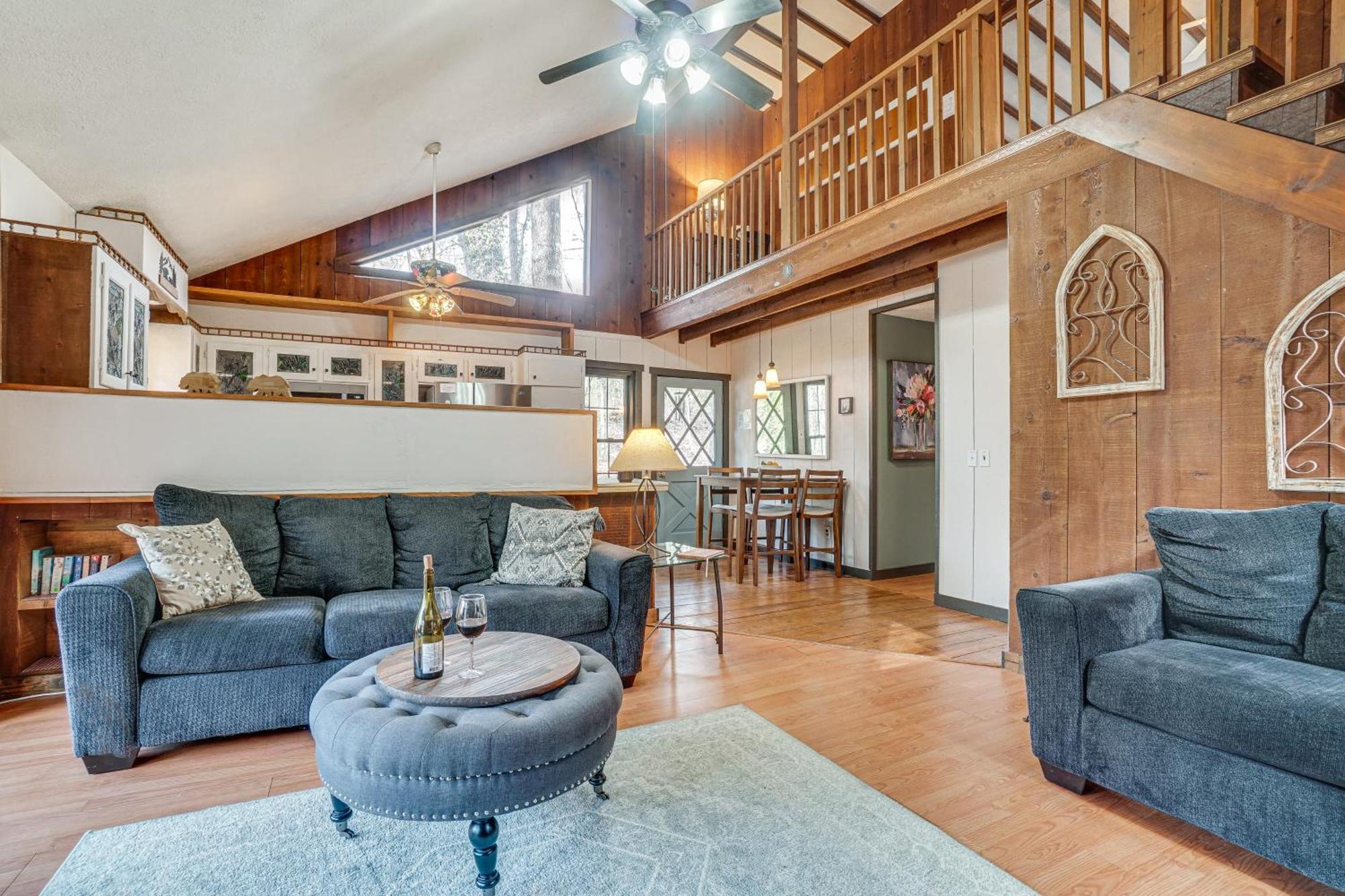 Charming Cabin With Fire Pit And Decks About 7 Mi To Helen Sautee Nacoochee Экстерьер фото