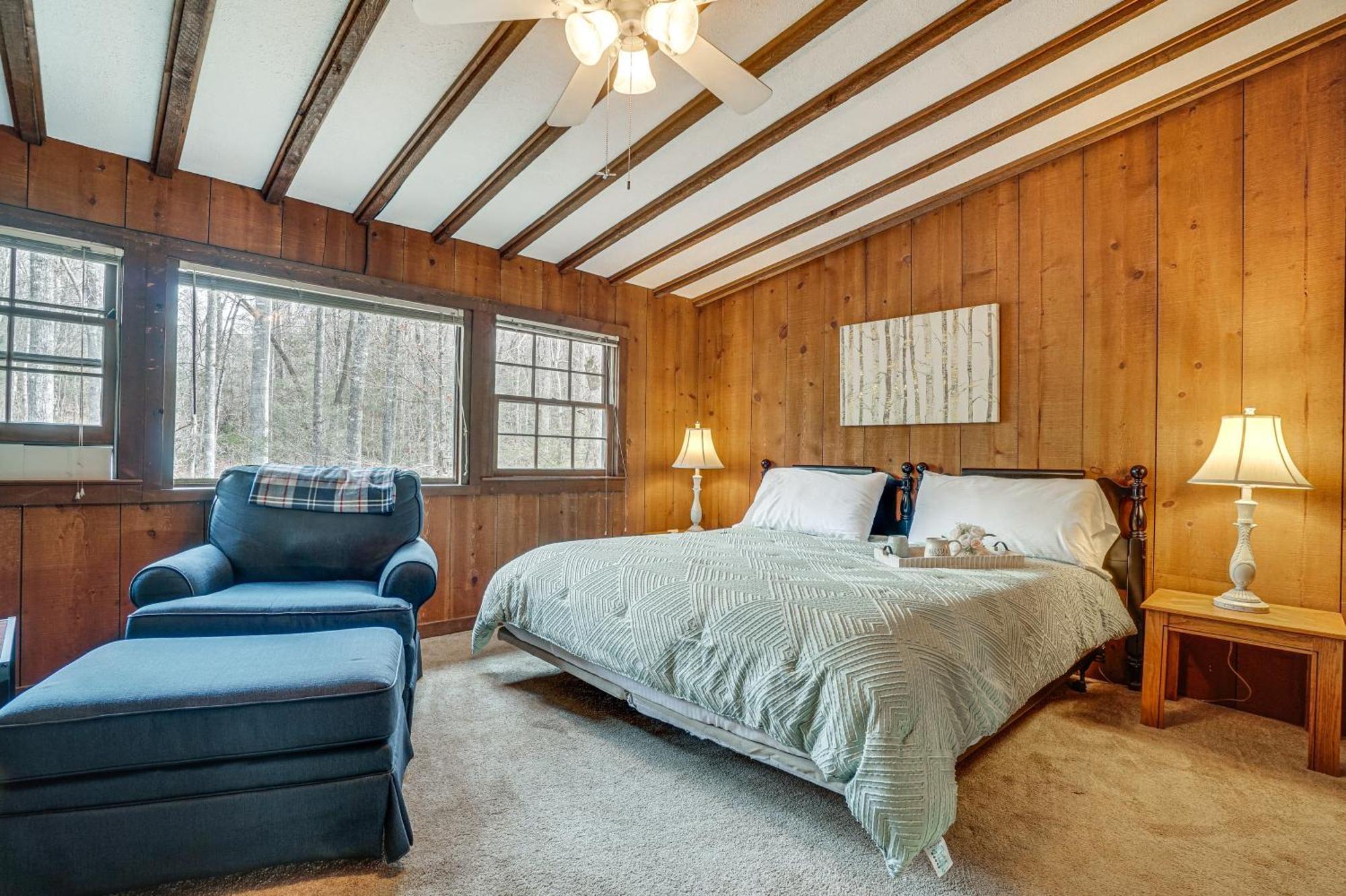 Charming Cabin With Fire Pit And Decks About 7 Mi To Helen Sautee Nacoochee Экстерьер фото